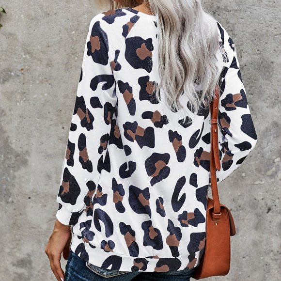 RESTOCKED! White Leopard Print Long Sleeve Top - Picture 3 of 11